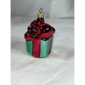 Gift Box Present Blown Glass‎ Christmas Ornament Red And Green